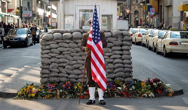 Berlin Kultur Checkpoint Charlie