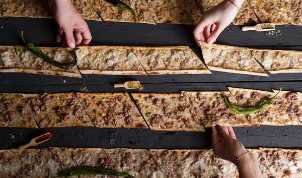 Konya Cuisine Etli Ekmek